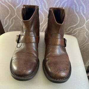 Born Women's Brown Leather Ankle Boots